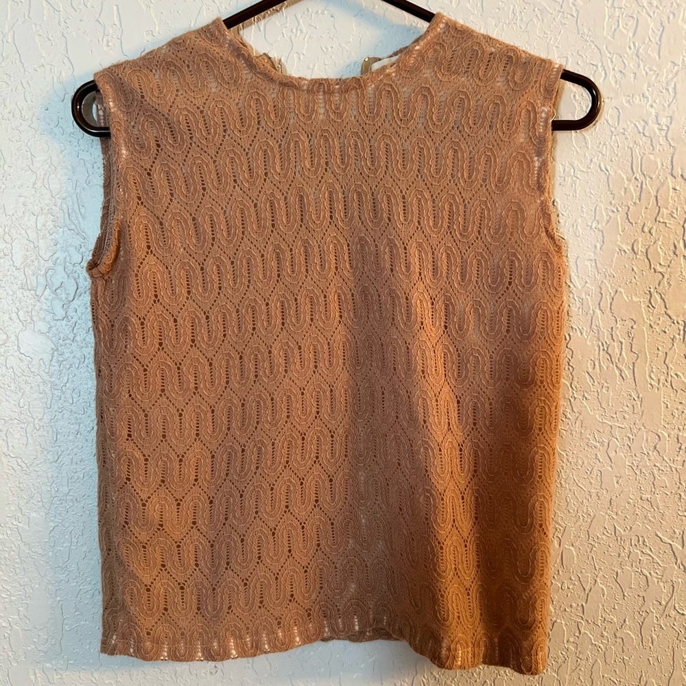 Soft nude lined shirt
